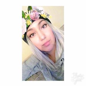 Meet your Posher, Desiree